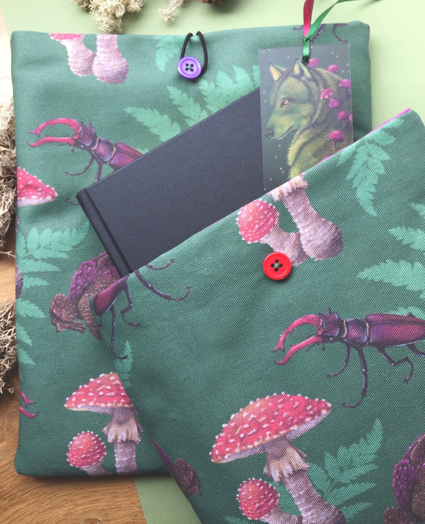 Large Woodland Book Sleeve & iPad Cover
