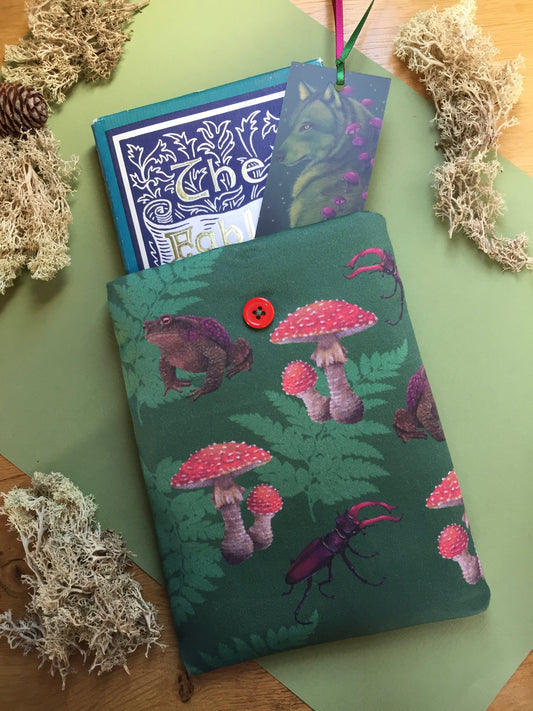 Small Woodland Book Sleeve & Kindle Cover